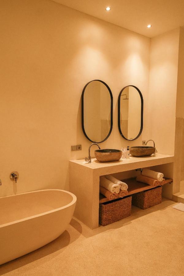 Ubud Luxury 2-Bedroom Villa With Private Pool And Bbq - Serene Escape! Exteriör bild